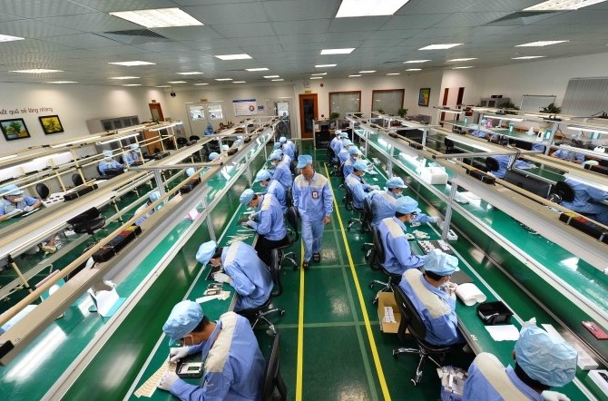 xưởng sản xuất linh kiện điện tử